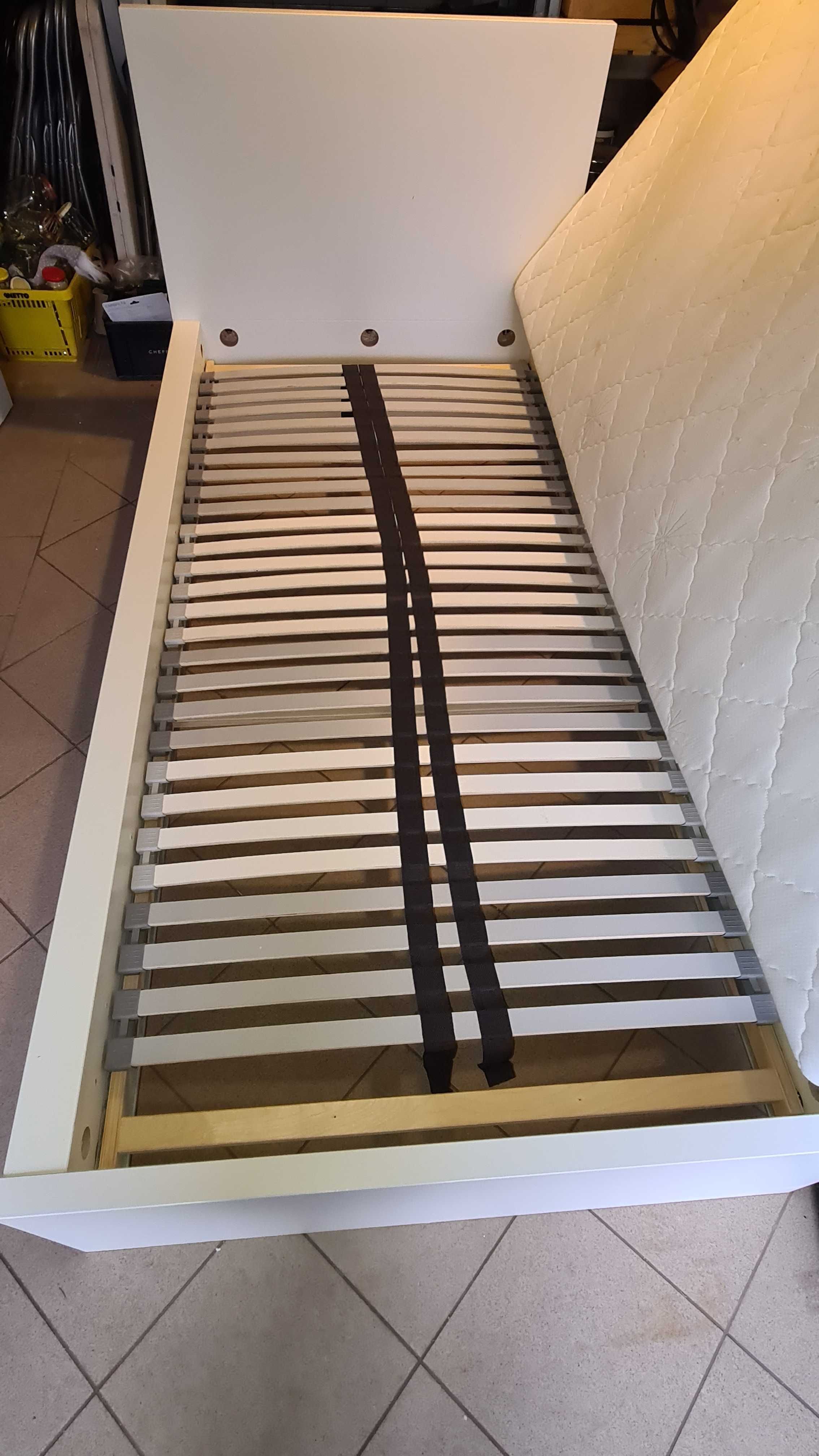 Łóżko pojedyncze Ikea Malm 90x200