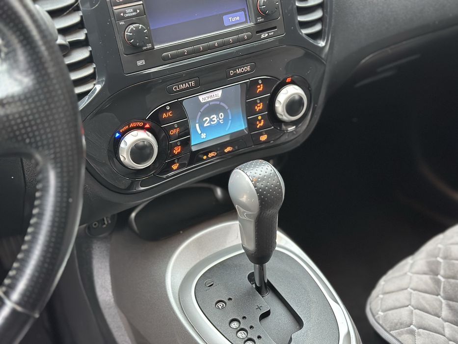 Продам Nissan Juke 2012 год Автомат