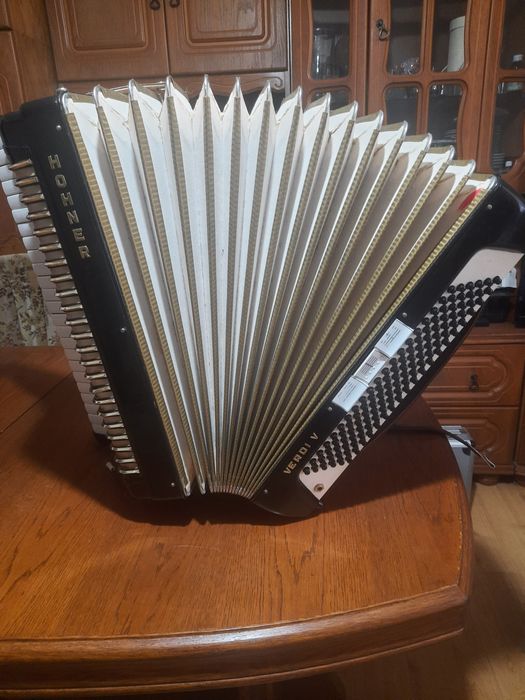 Akordeon Hohner Verdi 5. Musette.