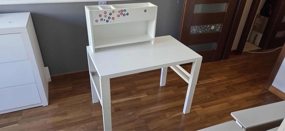 Biurko z nadstawka Ikea Pahl