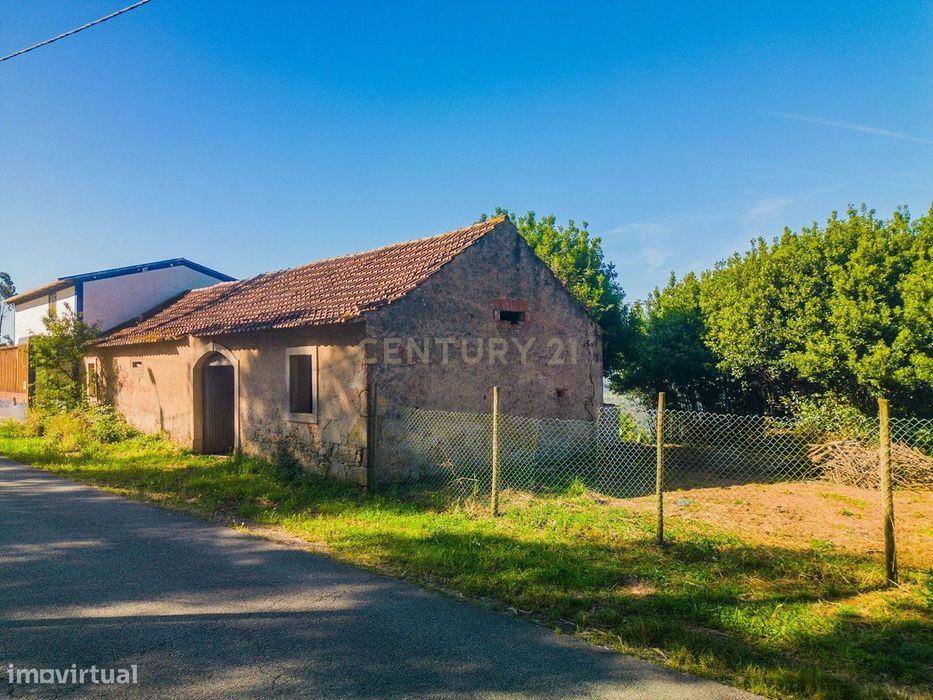Armazém e Terreno rústico para venda nos Casais do Marquezado, Vidais