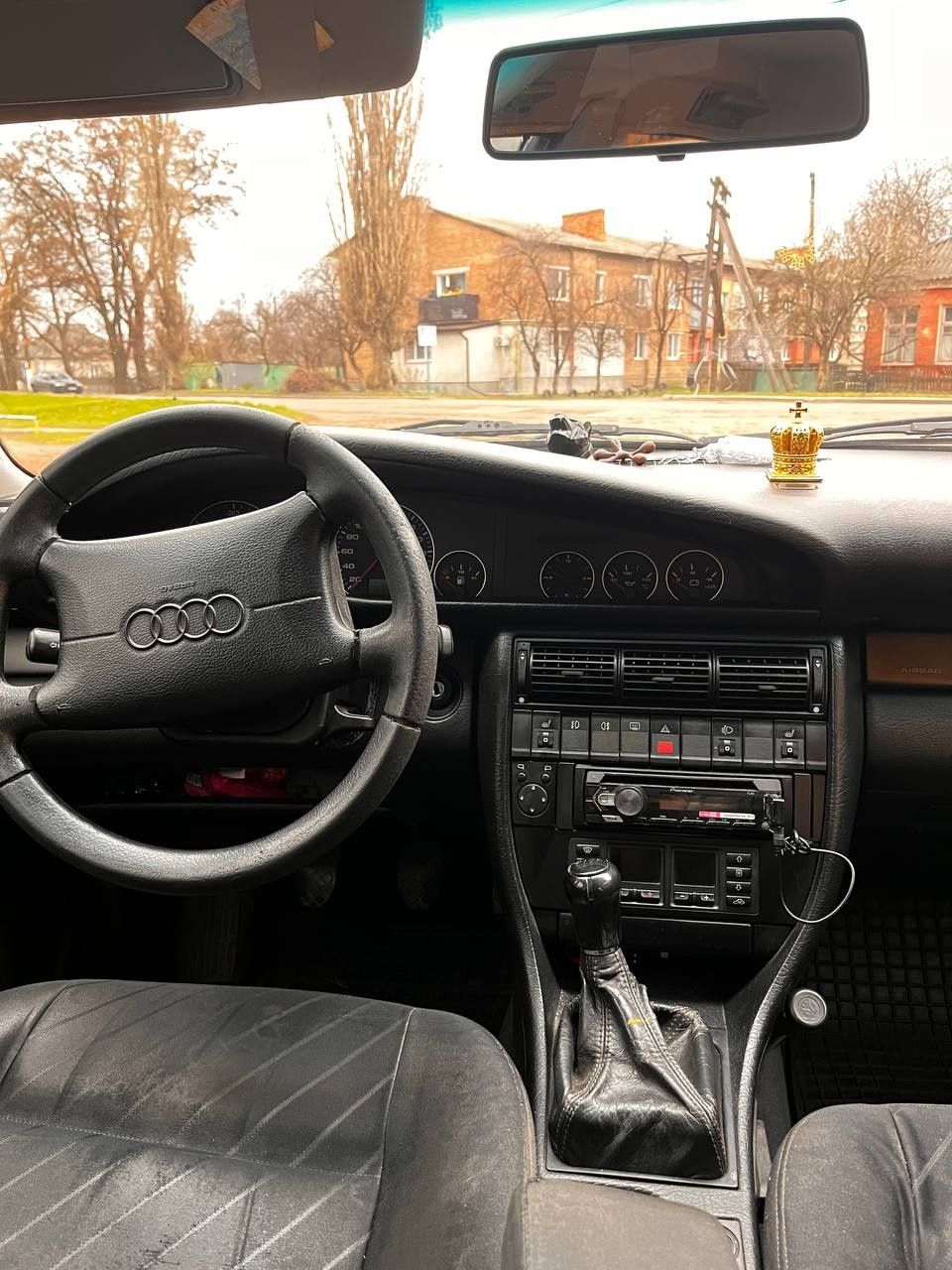 Продам Audi A6C4