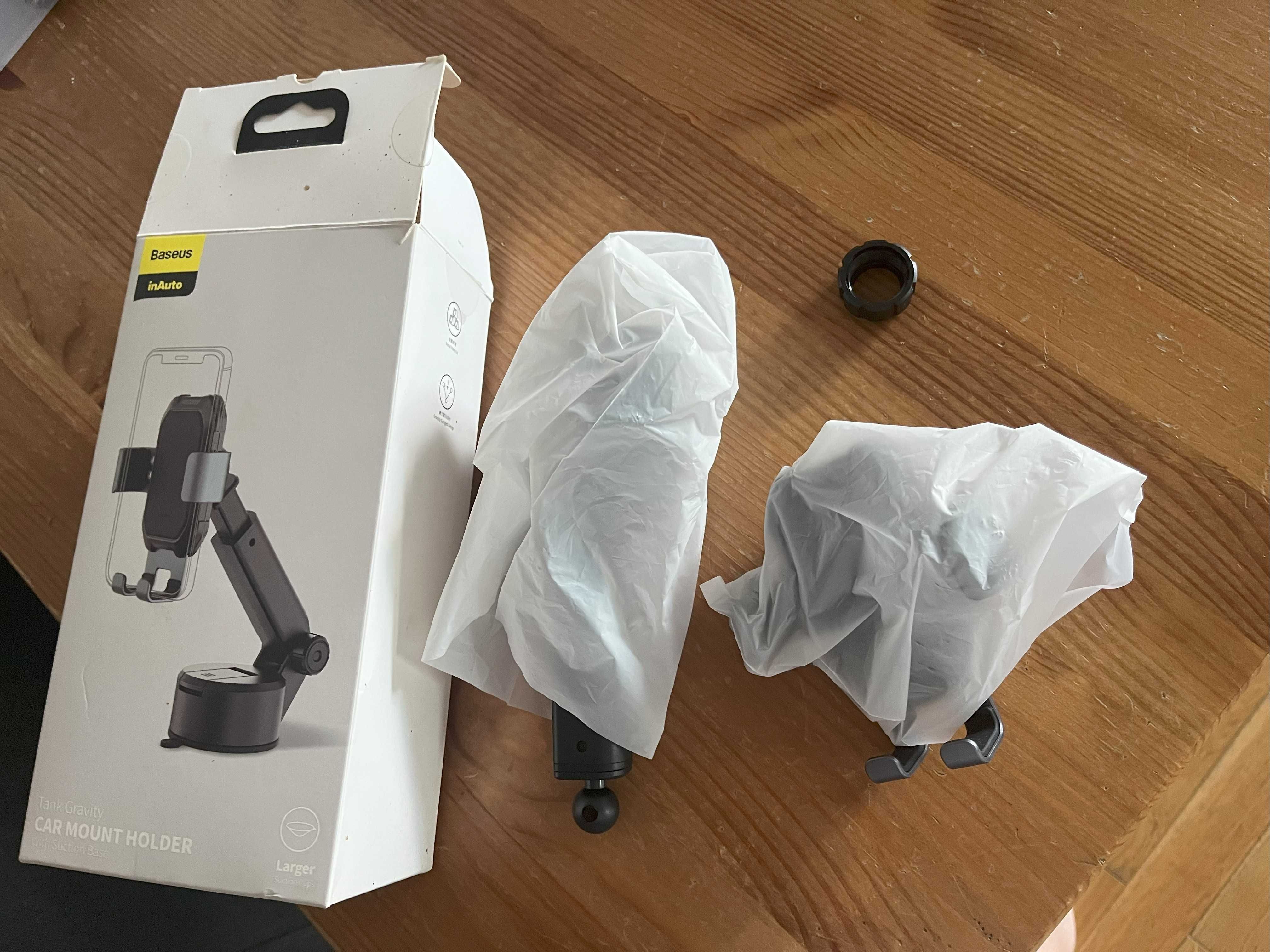 Uchwyt samochodowy Baseus Tank Gravity Suction Base – jak nowy