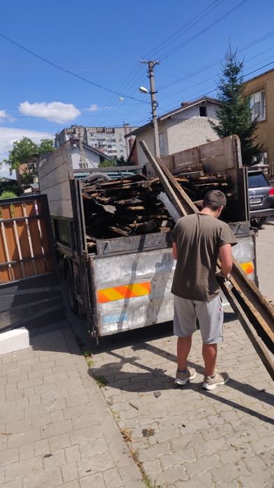 Вивіз сміття бою самоскид