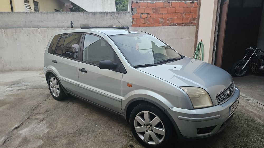 Ford Fusion + 1.6 16V