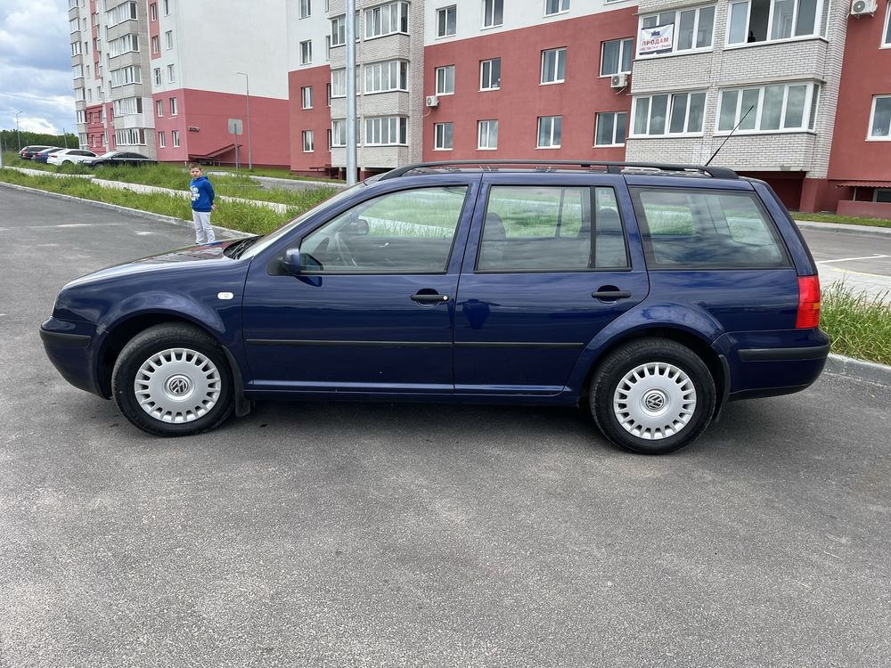 Volkswagen golf 1.6 mpi