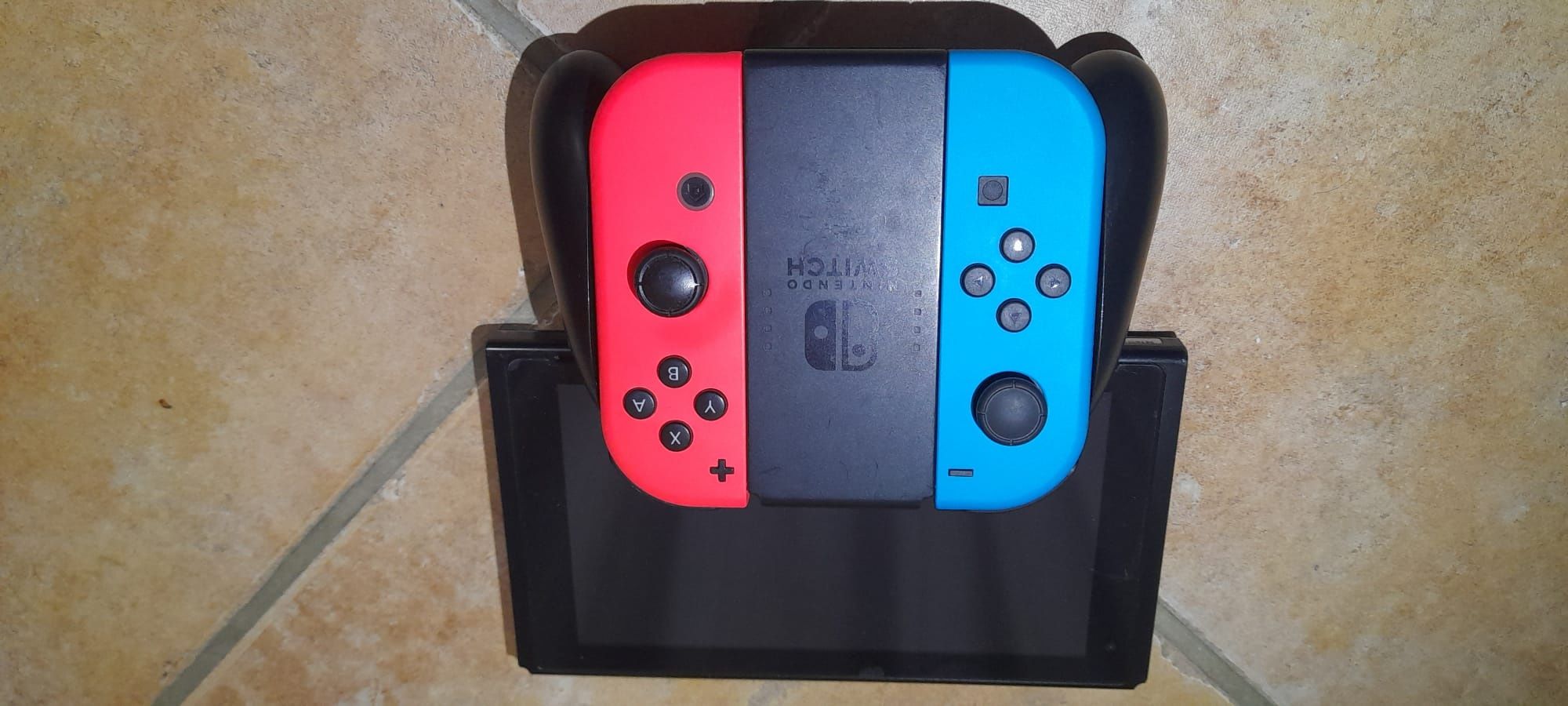 Nitendo Switch V1 + suporte comandos capa original 1 comando 3 jogos