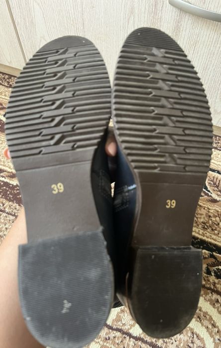 Чоботи жіночі / сапоги женские 39 р.