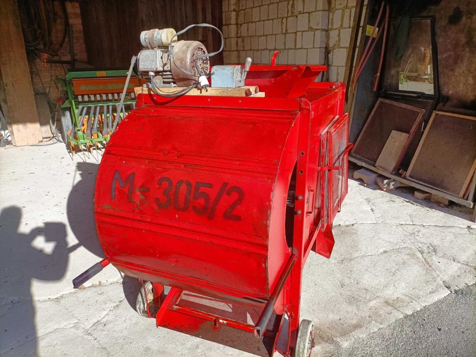 Wialnia fabryczna do czyszczenia zboża M305/2 z silnikiem młynek sita