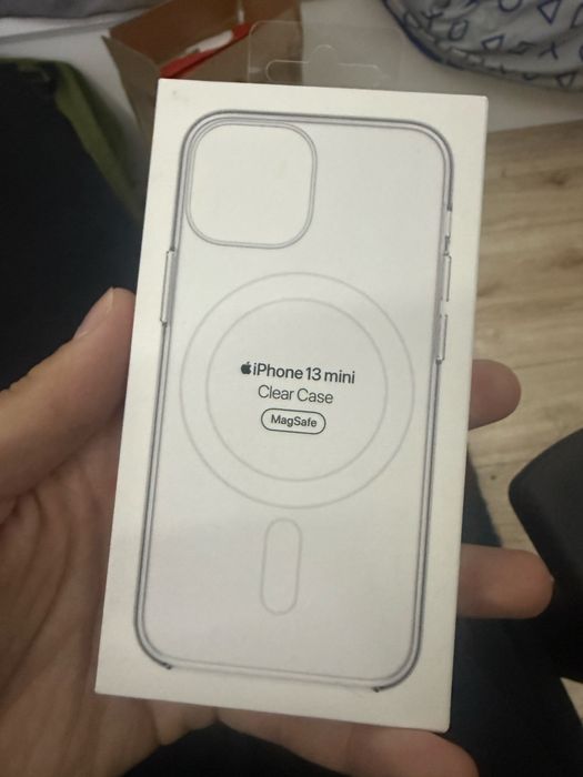 Oryginalne etui iphone 13 mini