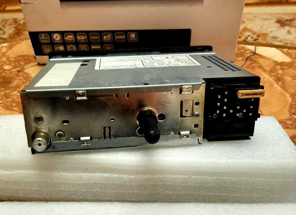 Оригінальна автомагнітола BMW Reverse RDS. Виробництво Німеччена.