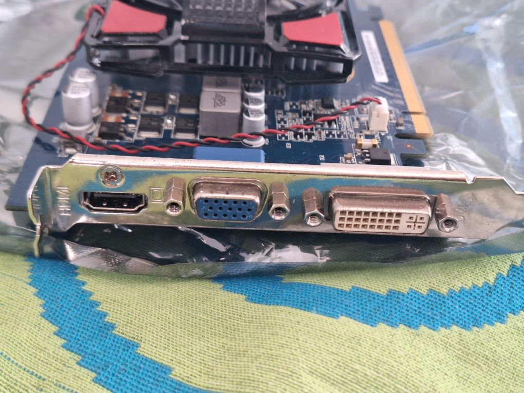 Placa Gráfica ASUS GeForce GT630