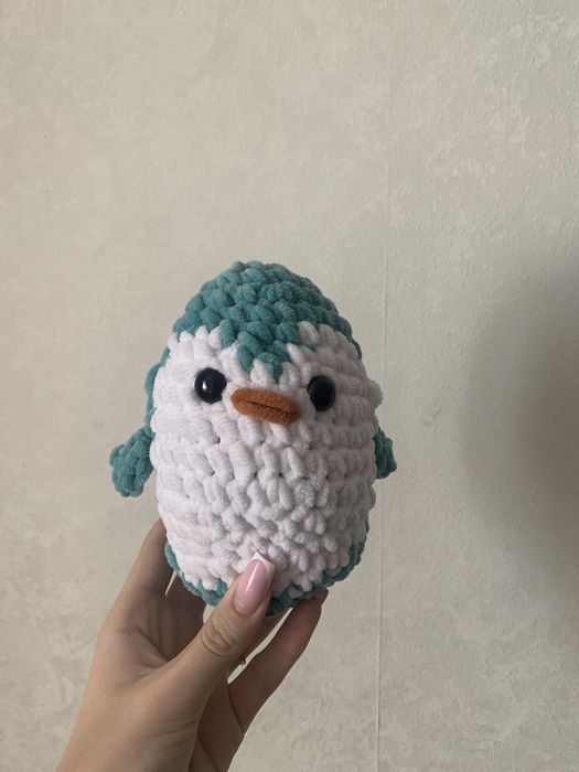 Вязаная игрушка пинвинчик