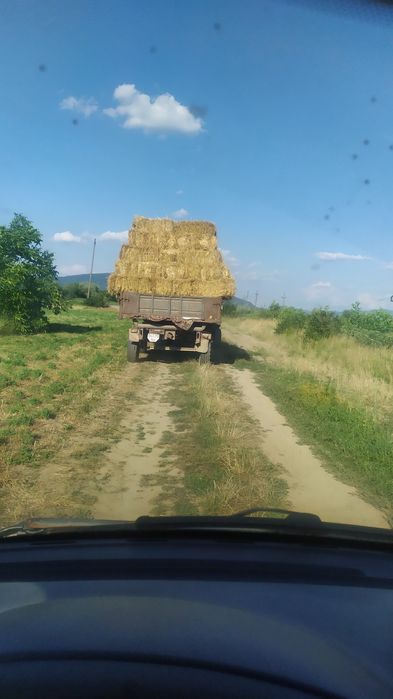 Солома в тюках .