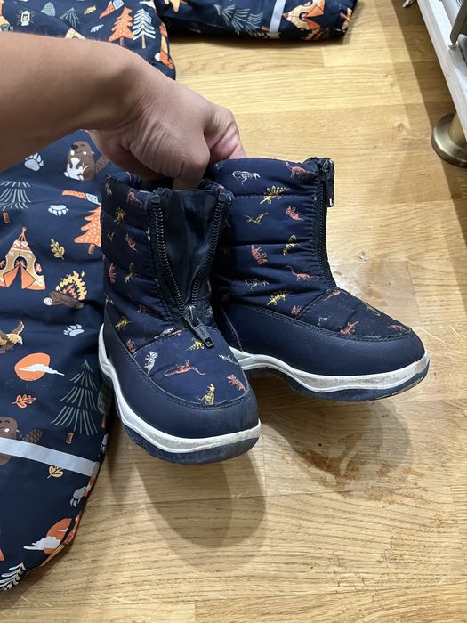 Комбінезон   Next  Чобітки Ботинки