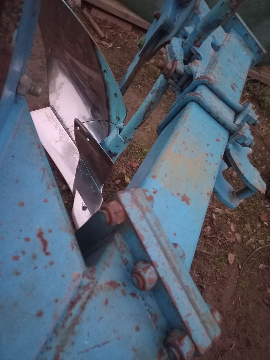 Продам оборотний плуг Lemken Opal 110 3+1