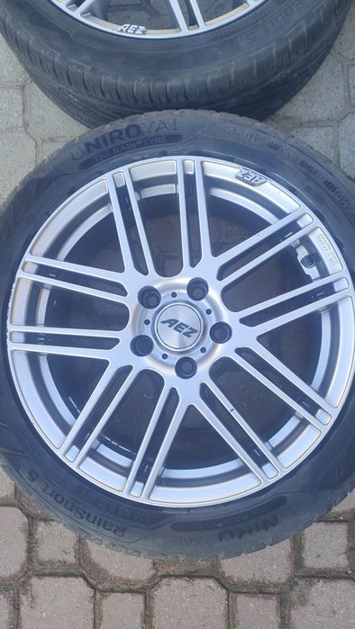 Felgi AEZ R17 ET40 5x114,3 z oponami Uniroyal RainSport 5 225/45
