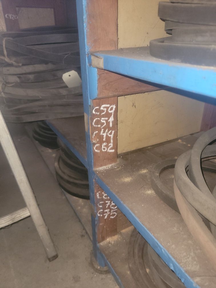Grande lote de correias trapezoidal