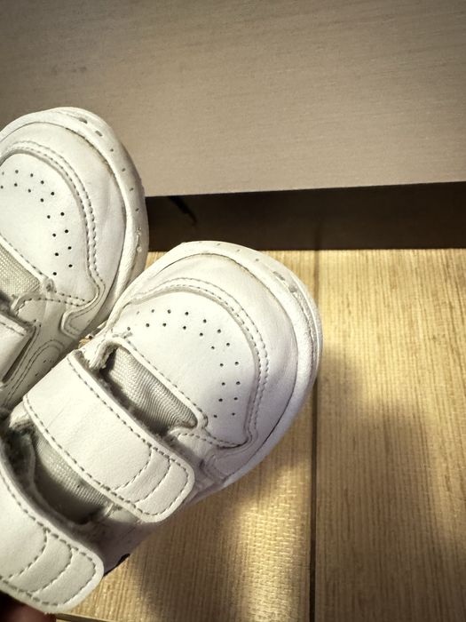 Віддам кросівки 24 розмір