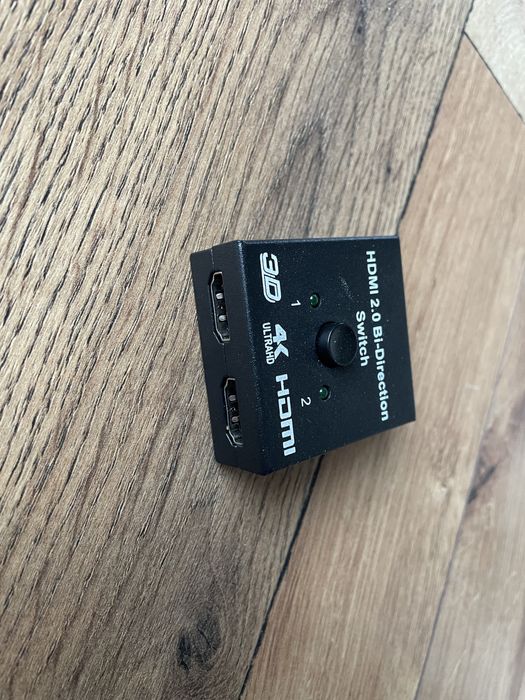 Різні HDMI перехідники та кабелі