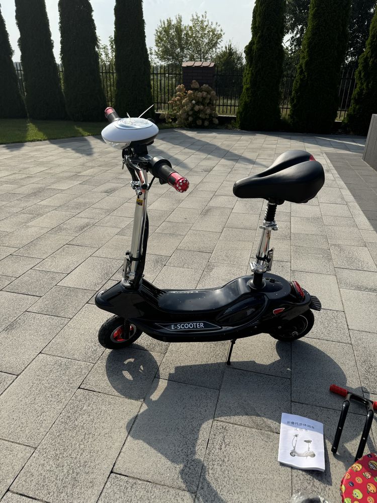 Skuter hulajnoga elektryczna młodzieżowa