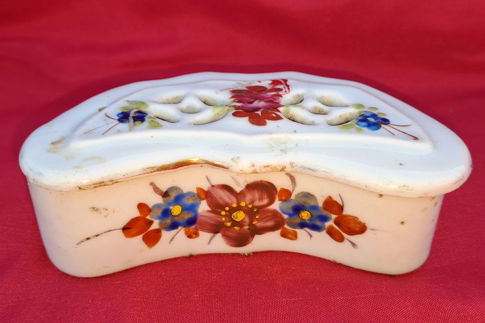 Caixa em porcelana chinesa