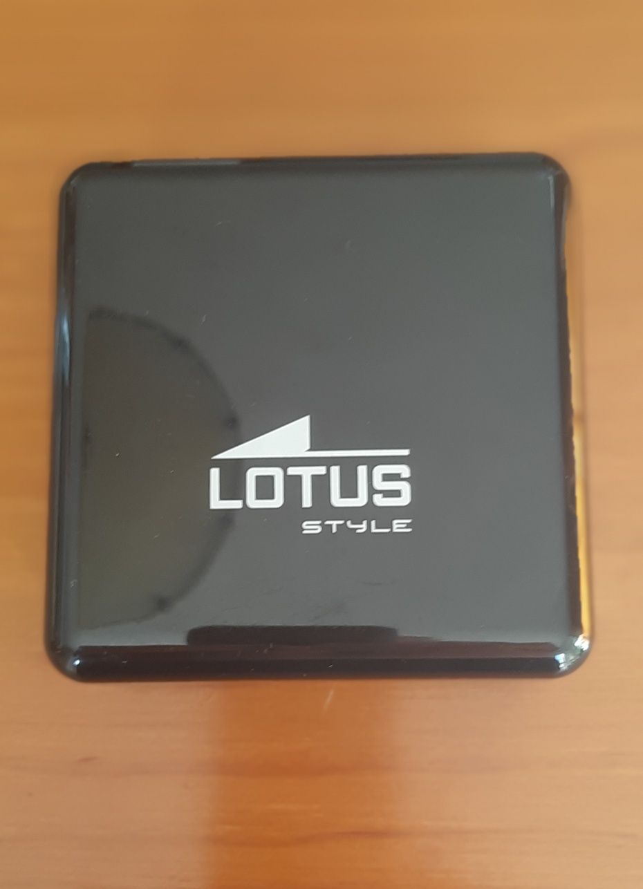 LOTUS polceira homem