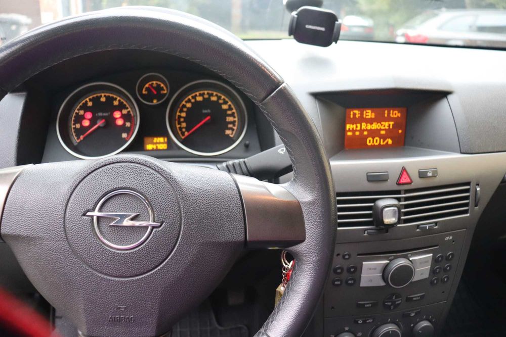 Opel Astra III H 1,6 2005