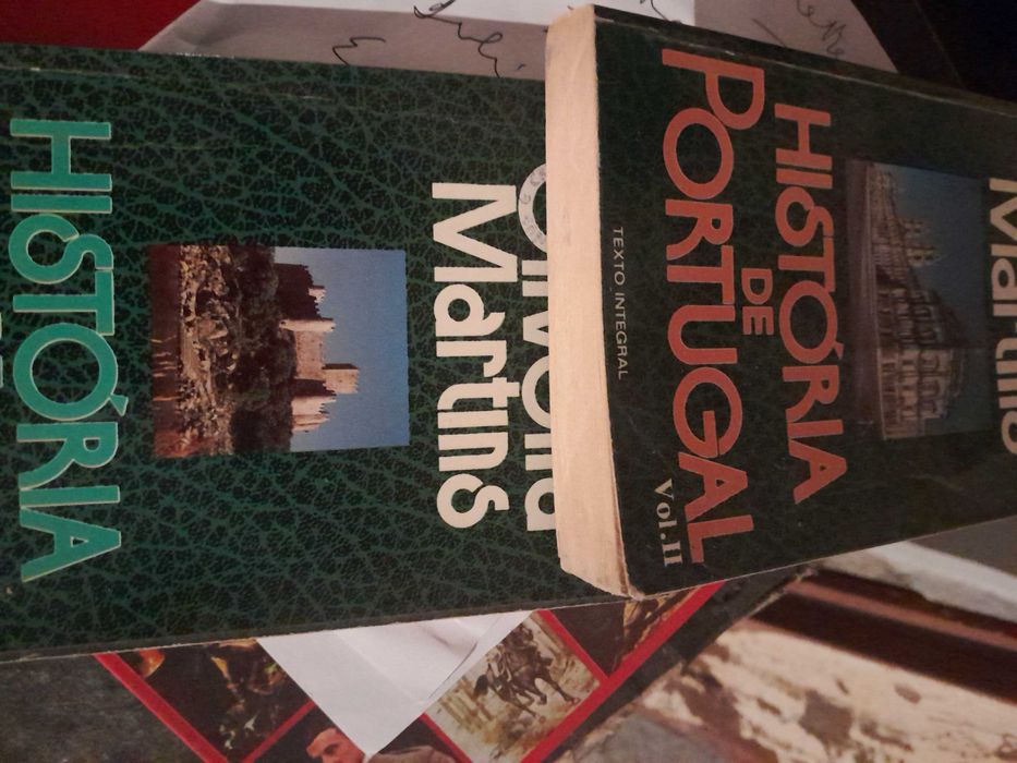 História de Portugal de Oliveira Martins.