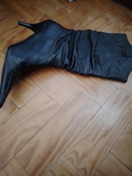 Vendo botas pretas
