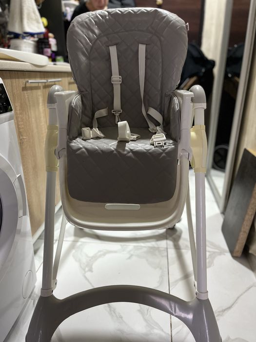 Столик для кормления Carello