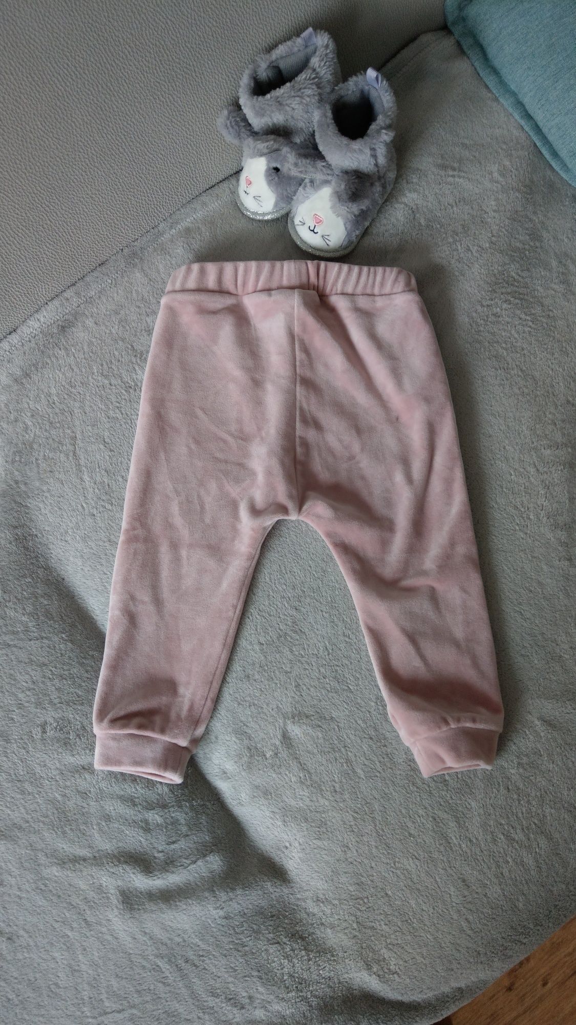 Zestaw spodnie +buciki roz 74 Primark Kappahl