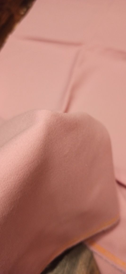 Tkanina ubraniowa 150 cm x 80 cm kupon różowa