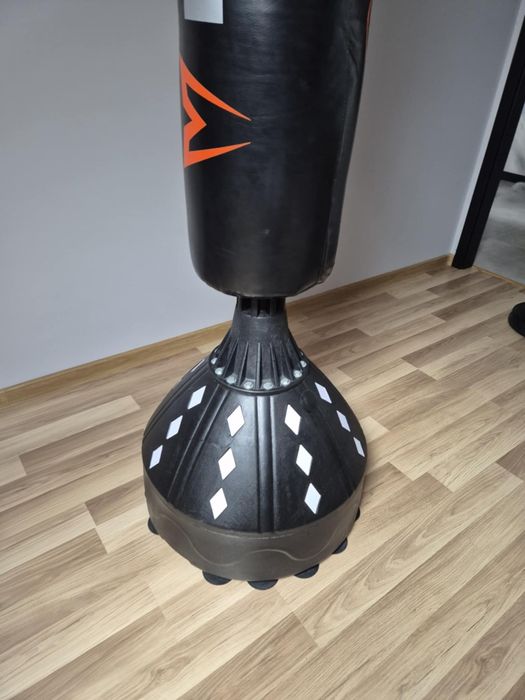 Worek bokserski i rękawice