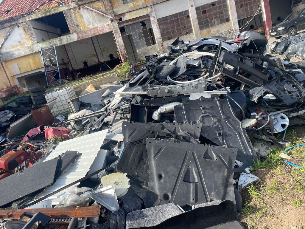 LIMPEZAS de armazéns fábricas pavilhões sótãos arrecadações e garagens