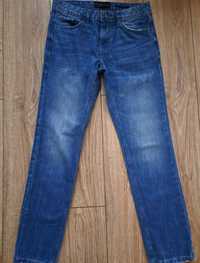 Klasyczne jeansy męskie Reserved 29
