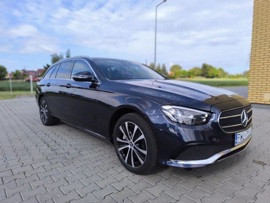Mercedes-Benz Klasa E Mercedes-Benz E300DE 4MATIC Avang Diesel-Elektro PLUG IN Mały przebieg