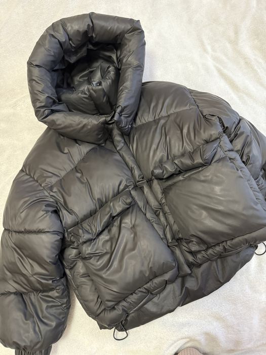 Трендовий пуховик