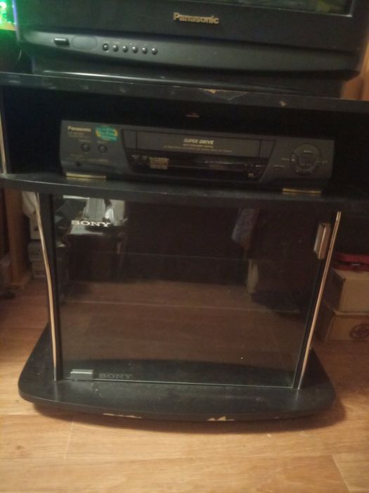 Тумбочка для телевизора