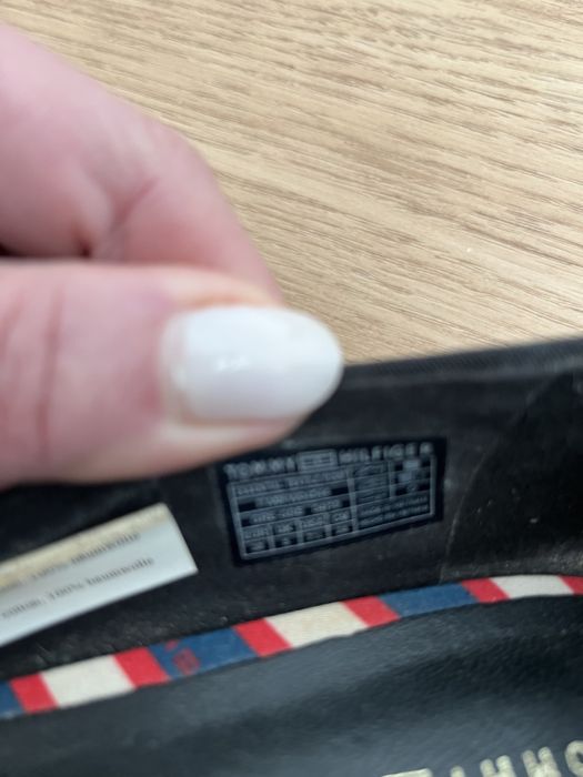 Sapatos, marca Tommy