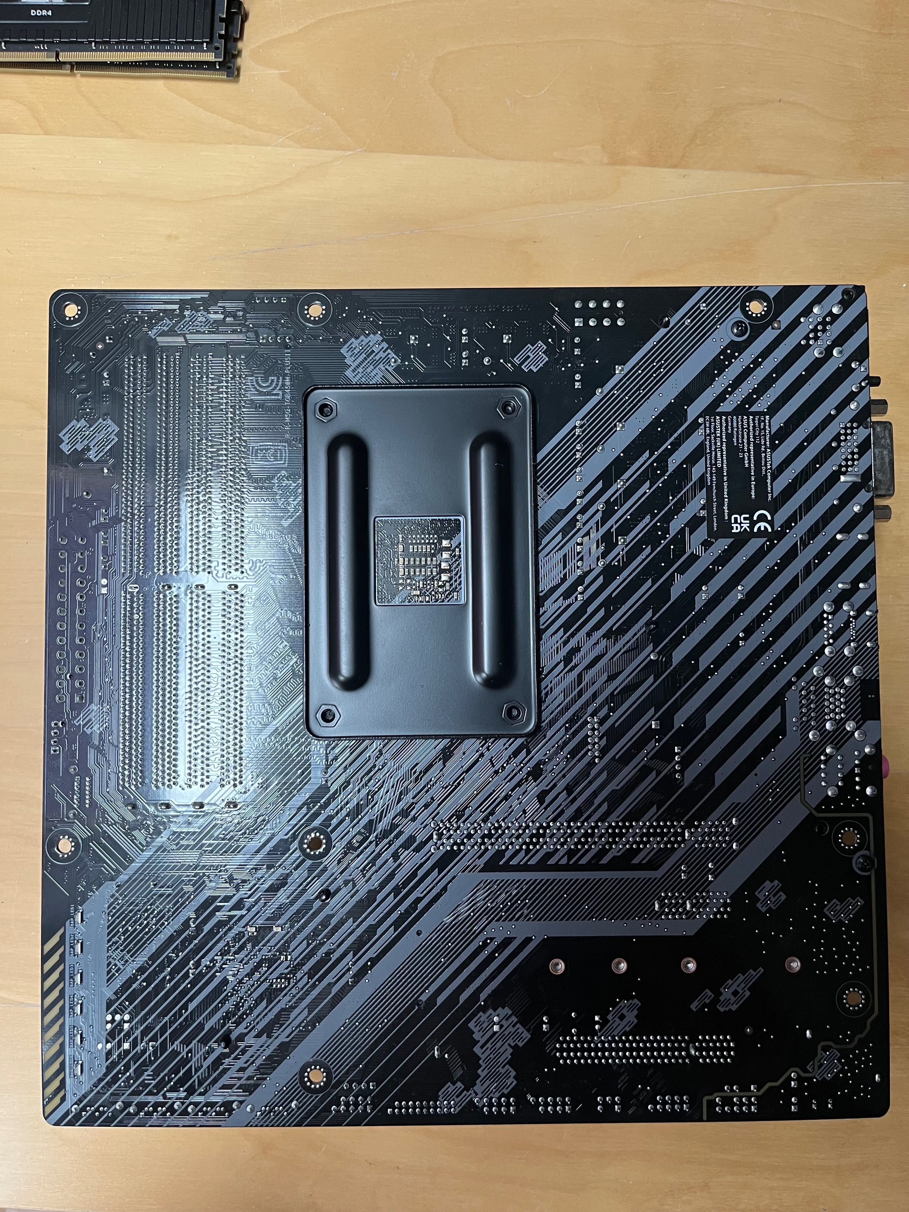 Asus Tuf gaming b450m plus ii 2 + Ryzen 5 3600 6 core procesor