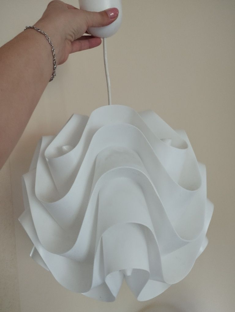 Lampa wisząca/Żyrandol biały