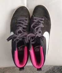 Buty zamszowe Nike