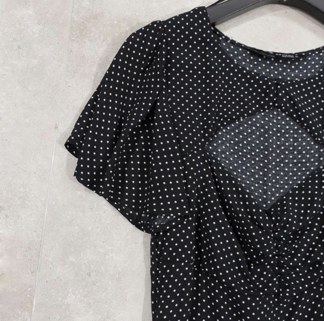 Сукня міді з вирізом Zara