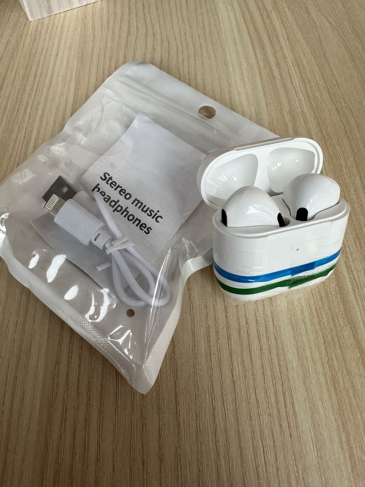 Pro 4 TWS Бездротові навушники Навушники Bluetooth-сумісні