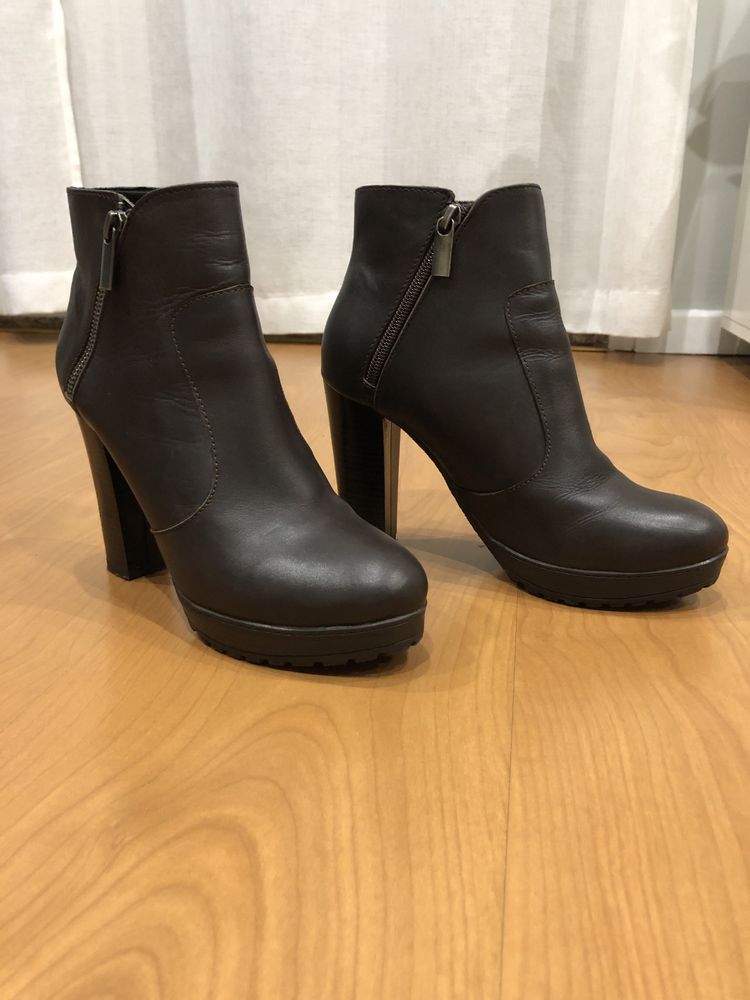 Botins Castanhos Tamanho 37