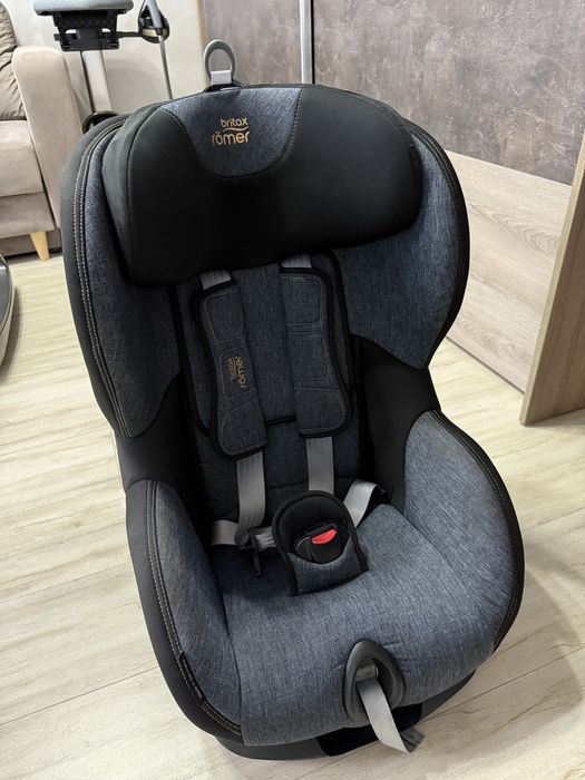 Дитяче автокрісло