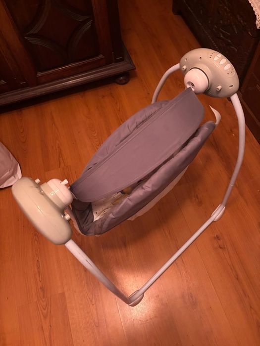 Baloiço de bebe com música