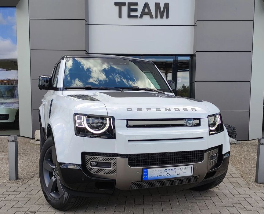 Land Rover Defender MY25 3.0D I6 250 PS AWD Auto X-Dynamic HSE 110