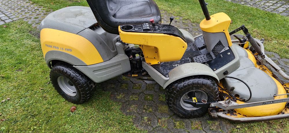 Stiga park pro 16 AWD traktorek kosiarka bijakowa